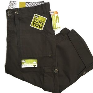 Lee Natural Fit Capri NWT Olive Green Size 6